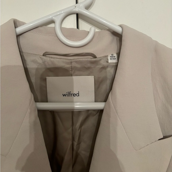 Aritzia Destiny Blazer - Picture 5 of 6